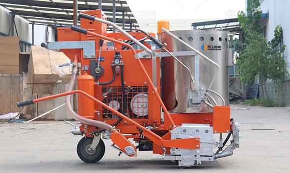 熱熔劃線機涂料融化做對，事工半倍